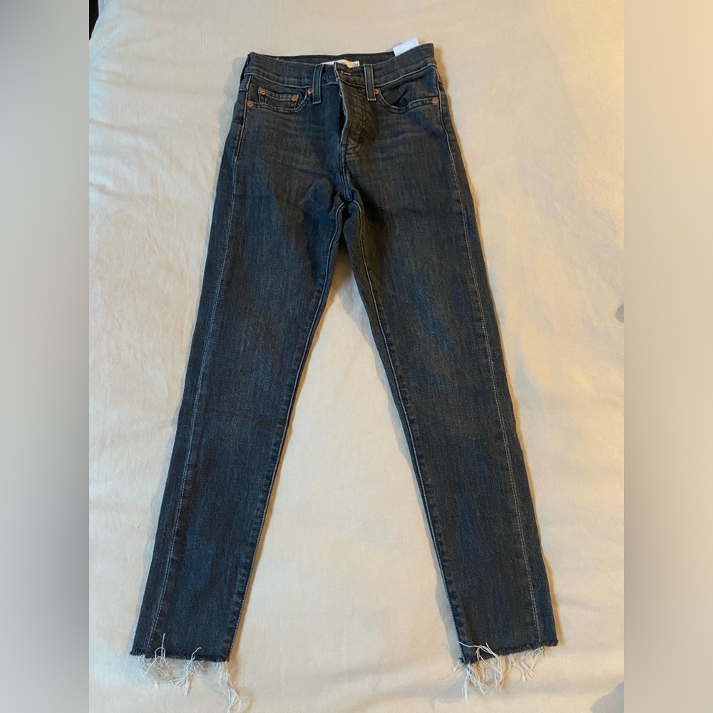 Levi’s Black Skinny Jeans Sz 24